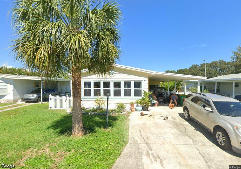 902 Pecan Cir, Sebastian, FL 32976 - photo 1