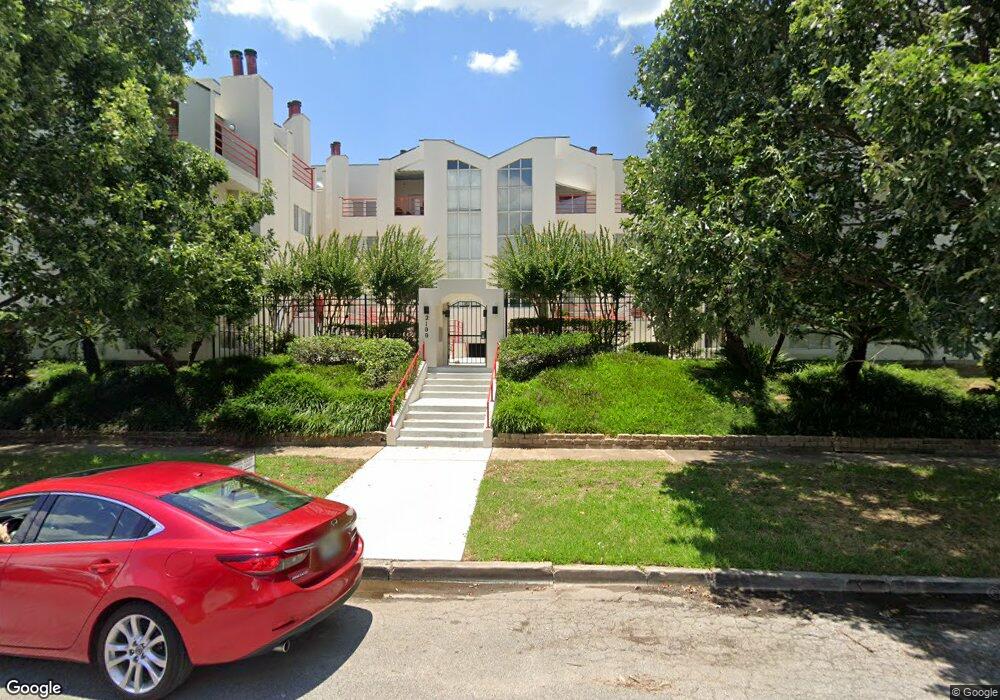 2100 Huldy St unit 7, Houston, TX 77019 - photo 1