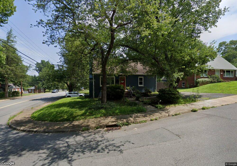 801 Calhoun St unit B, Charlottesville, VA 22901 - photo 1