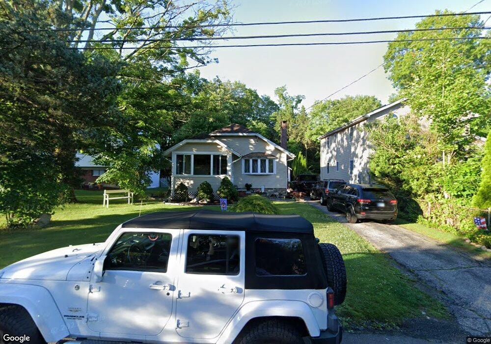 17 Willard Terrace, Stamford, CT 06903 - photo 1