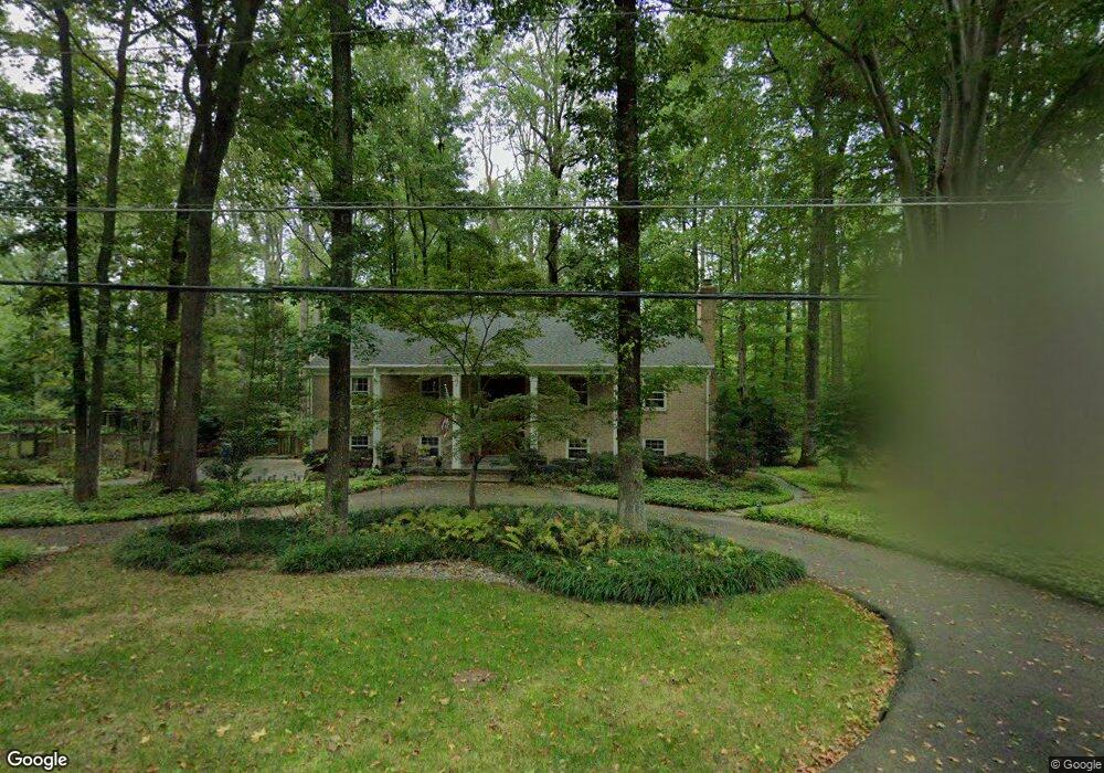 8950 Glenbrook Rd, Fairfax, VA 22031 - photo 1