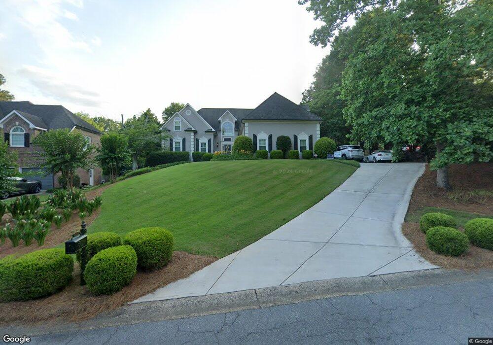 2930 Mountain Trace NE, Roswell, GA 30075 - photo 1