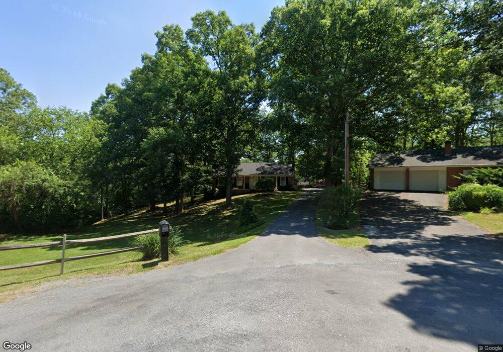 147 West St, Stephens City, VA 22655 - photo 1