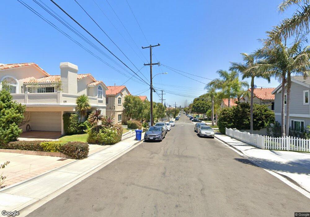 2117 & 1 2 Rockefeller Ln, Redondo Beach, CA 90278 - photo 1