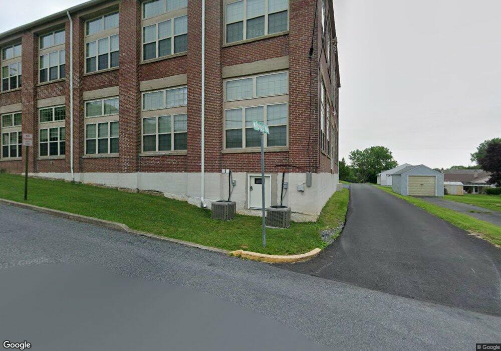 374 W Main St unit 201, Bath, PA 18014 - photo 1