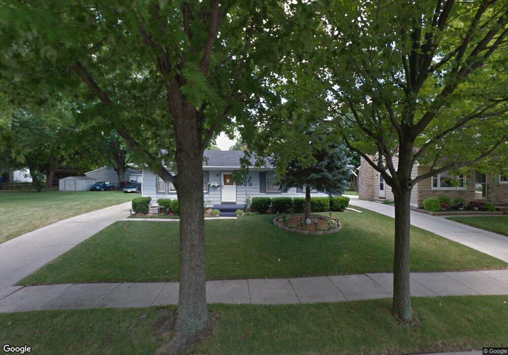 3201 Lawdor Rd, Lansing, MI 48911 - photo 1