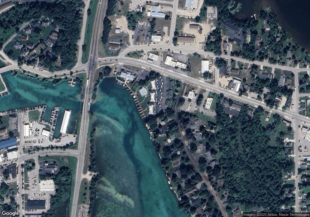 110 Ames St unit 13, Elk Rapids, MI 49629 - photo 1