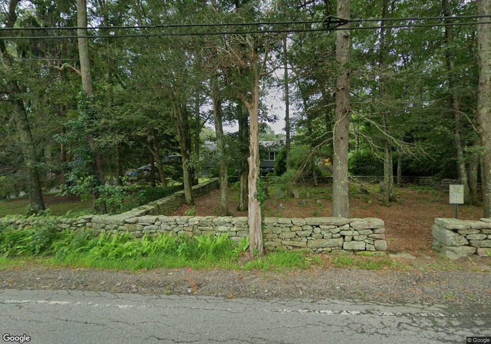 546 Weaver Hill Rd, West Greenwich, RI 02817 - photo 1