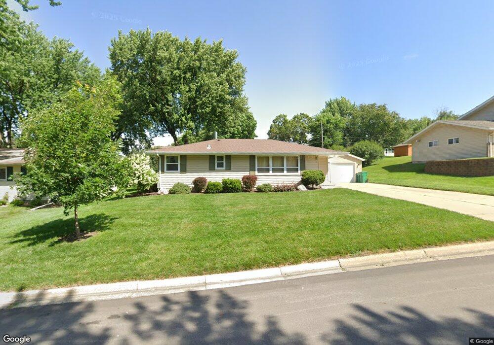 1013 Spicer Rd, Albert Lea, MN 56007 - photo 1