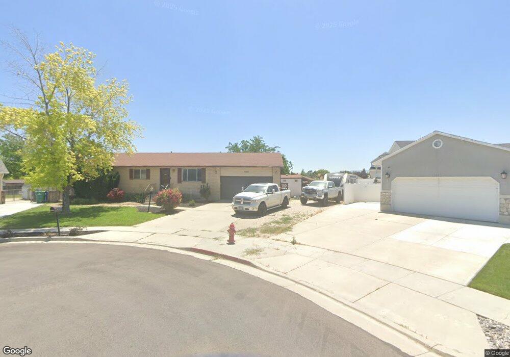 12101 S 1390 W, Riverton, UT 84065 - photo 1