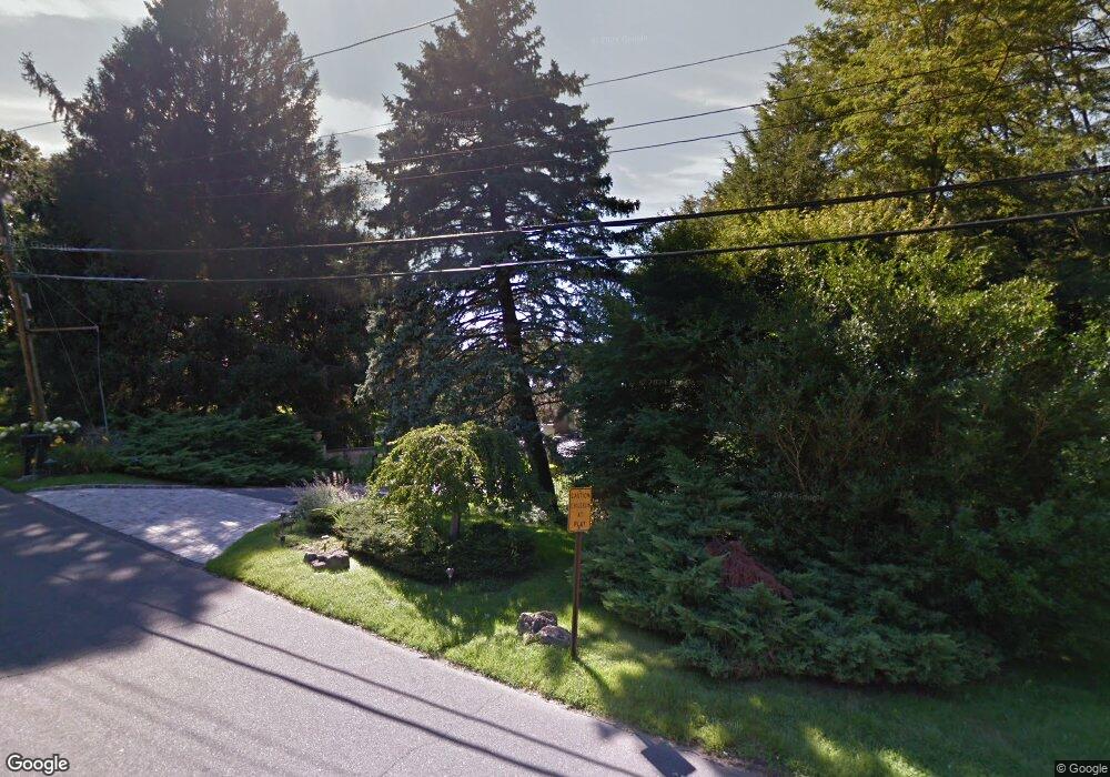 9 Cowpath, Glen Head, NY 11545 - photo 1