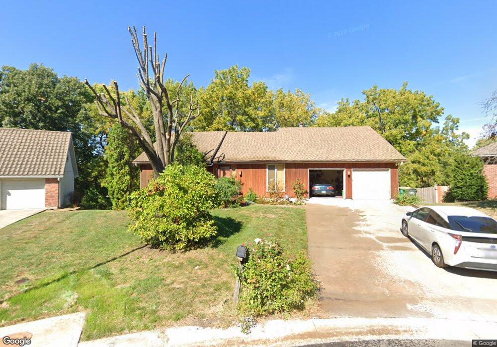 6612 Hallet St, Shawnee, KS 66216 - photo 1