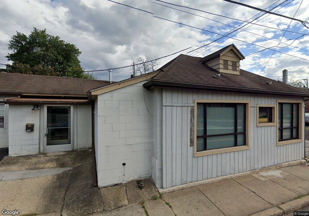 318 State St, Pottstown, PA 19464 - photo 1