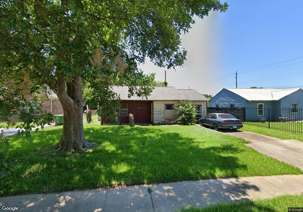 3906 Tolnay St, Houston, TX 77021 - photo 1