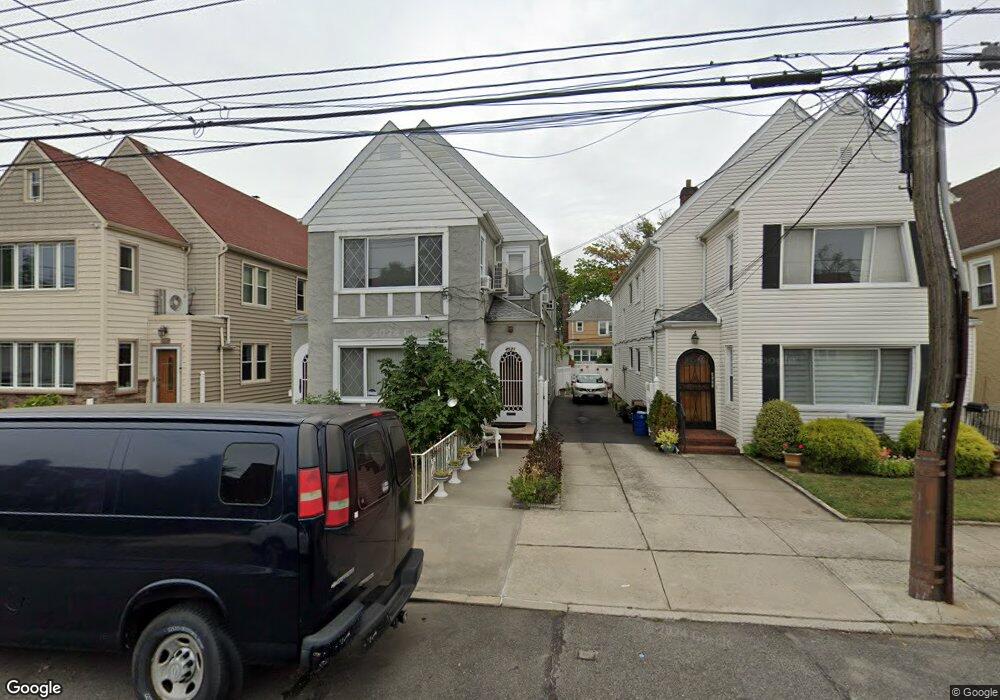 4519 172nd St, Flushing, NY 11358 - photo 1