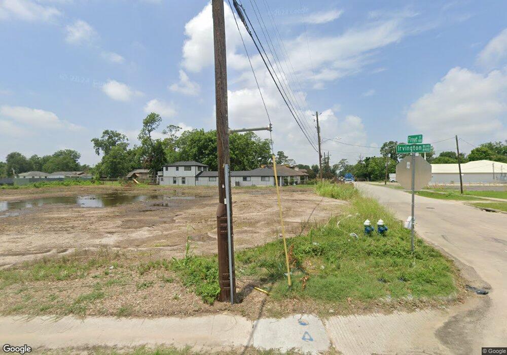 8929 Irvington Blvd, Houston, TX 77022 - photo 1