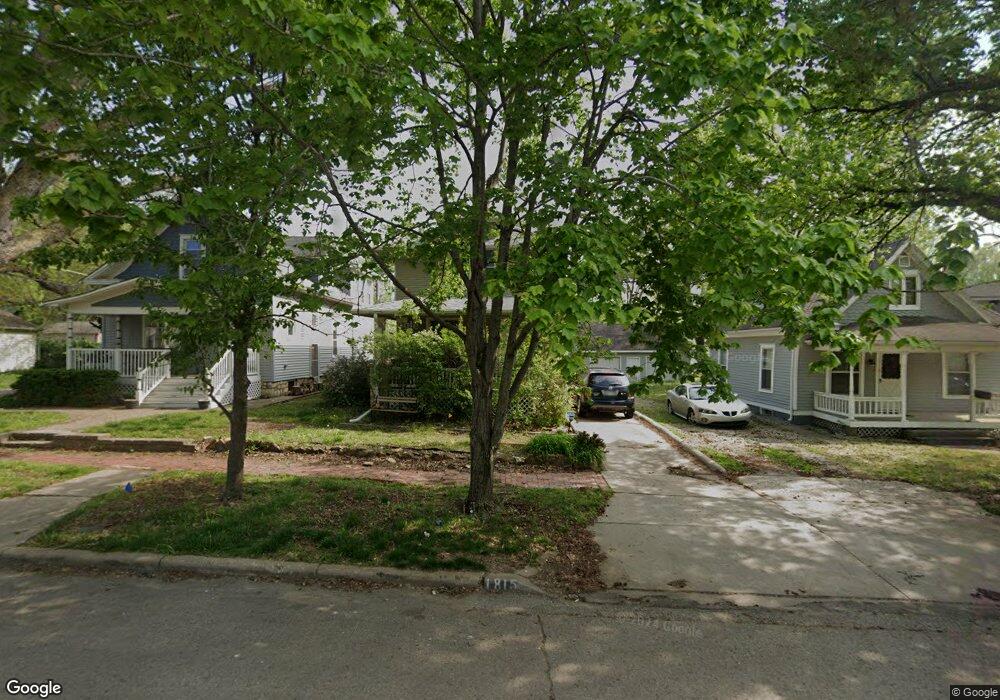 1815 SW 2nd St, Topeka, KS 66606 - photo 1