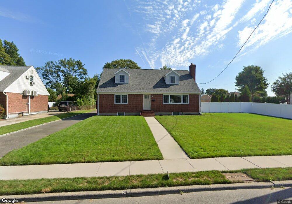 994 Stewart Ave, Bethpage, NY 11714 - photo 1