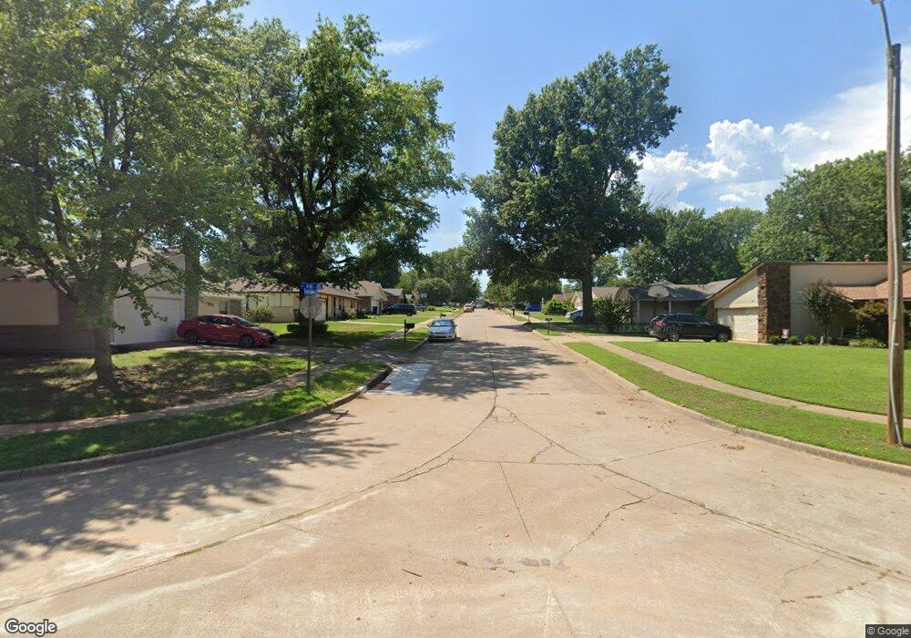 205 W Los Angeles Place, Broken Arrow, OK 74011 - photo 1