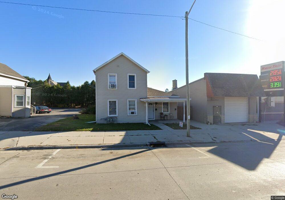 415 N 8th St, Manitowoc, WI 54220 - photo 1