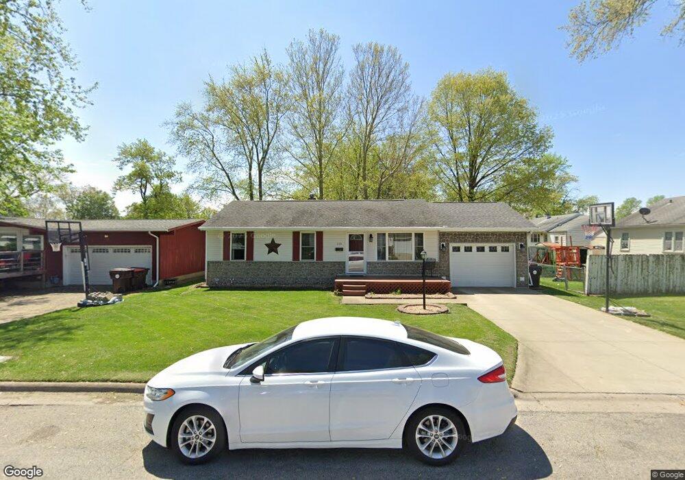 111 Welch Dr, Lincoln, IL 62656 - photo 1
