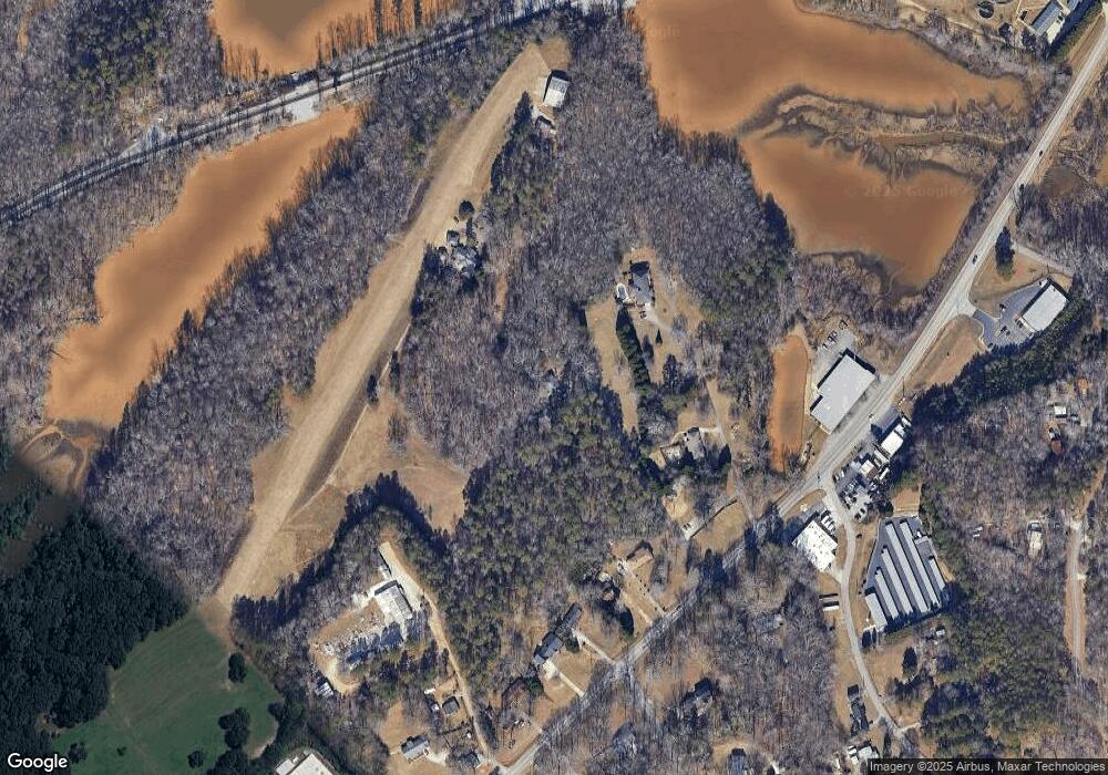 5731 Wayne Crest Dr, Flowery Branch, GA 30542 - photo 1