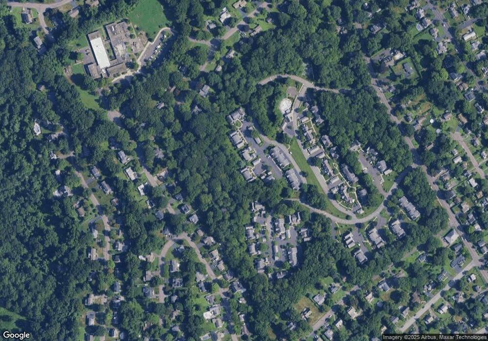 172 Glengarry Rd, Fairfield, CT 06825 - photo 1