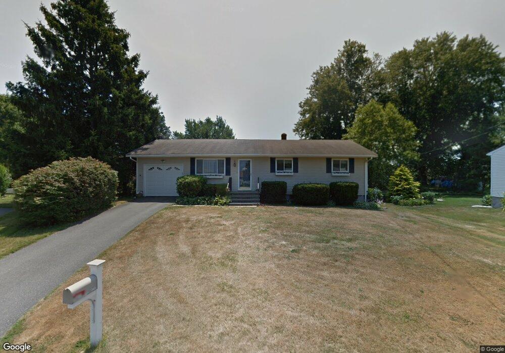 4 Philips Ave, Middletown, RI 02842 - photo 1