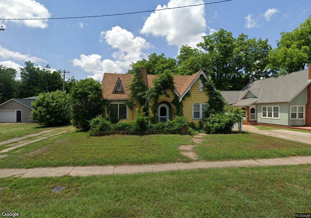305 N 10th St, Duncan, OK 73533 - photo 1