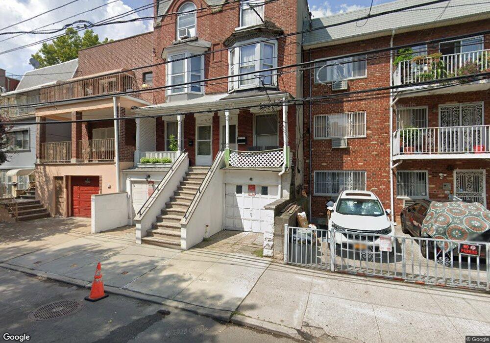 2520 36th St, Astoria, NY 11103 - photo 1