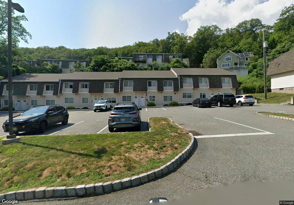 12 Pavilion Rd, Suffern, NY 10901 - photo 1