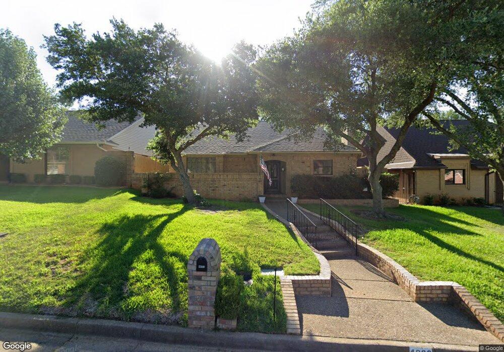 4822 Forestwood Blvd, Tyler, TX 75703 - photo 1