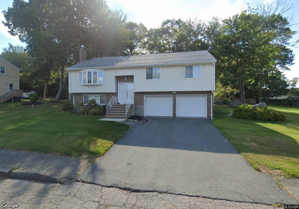 28 Old Farm Rd, Randolph, MA 02368 - photo 1