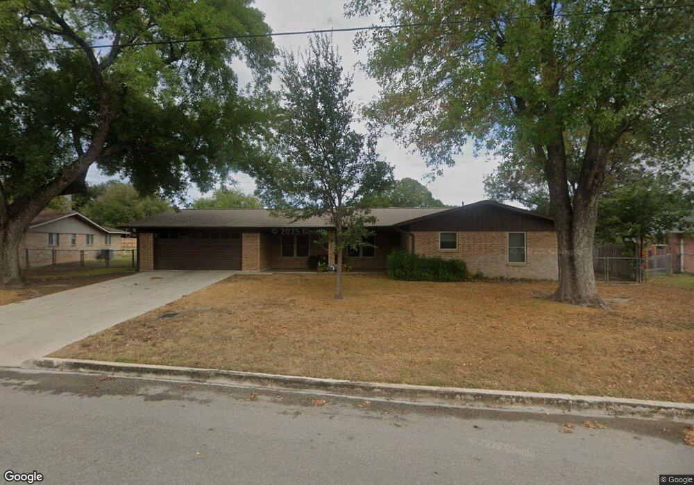 1221 Mooncrest, New Braunfels, TX 78130 - photo 1