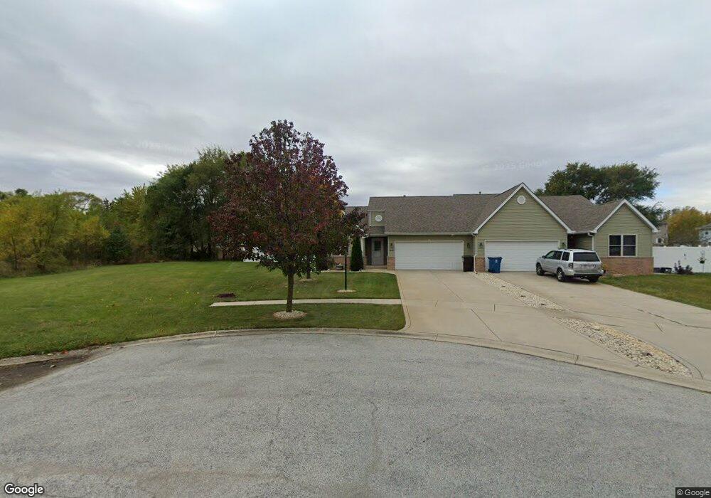 15872 Sherman Place unit 1, Lowell, IN 46356 - photo 1