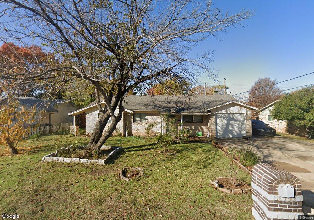 240 Belle St, Bedford, TX 76022 - photo 1
