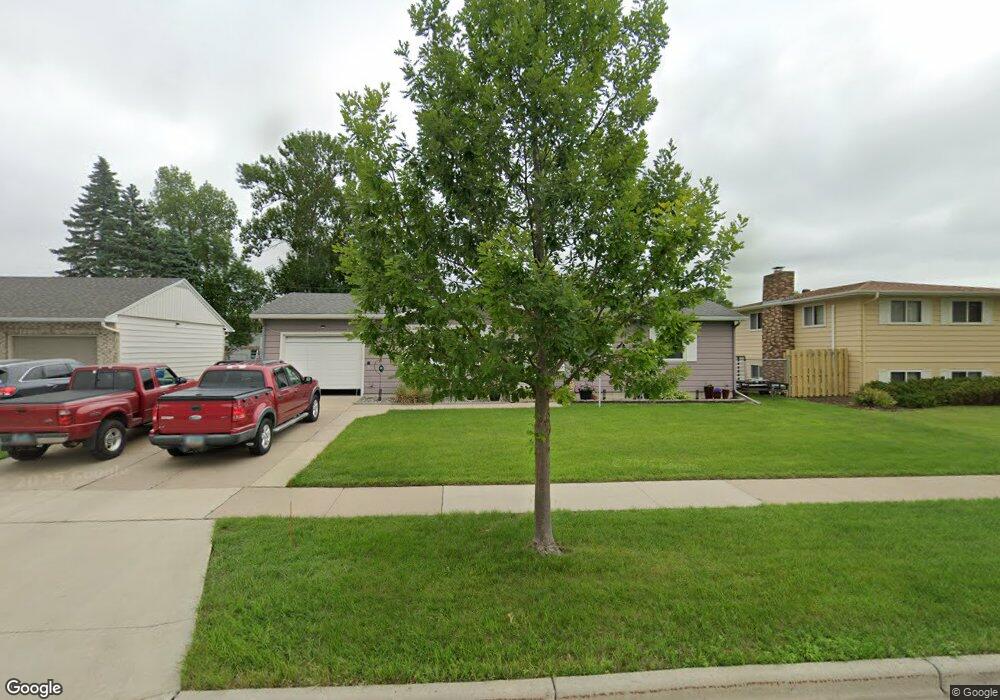 3117 7th St N, Fargo, ND 58102 - photo 1
