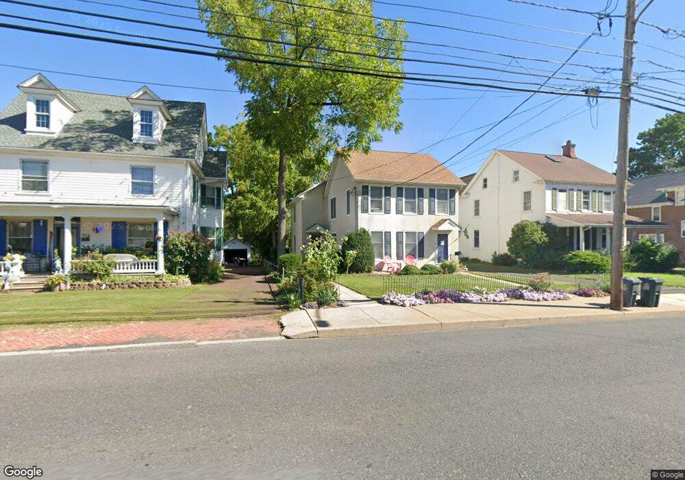 923 W Broad St, Quakertown, PA 18951 - photo 1