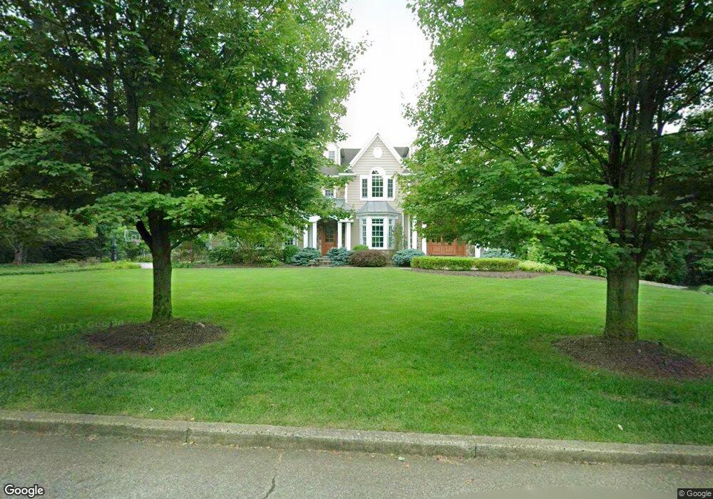 710 Ginger Ln, Franklin Lakes, NJ 07417 - photo 1