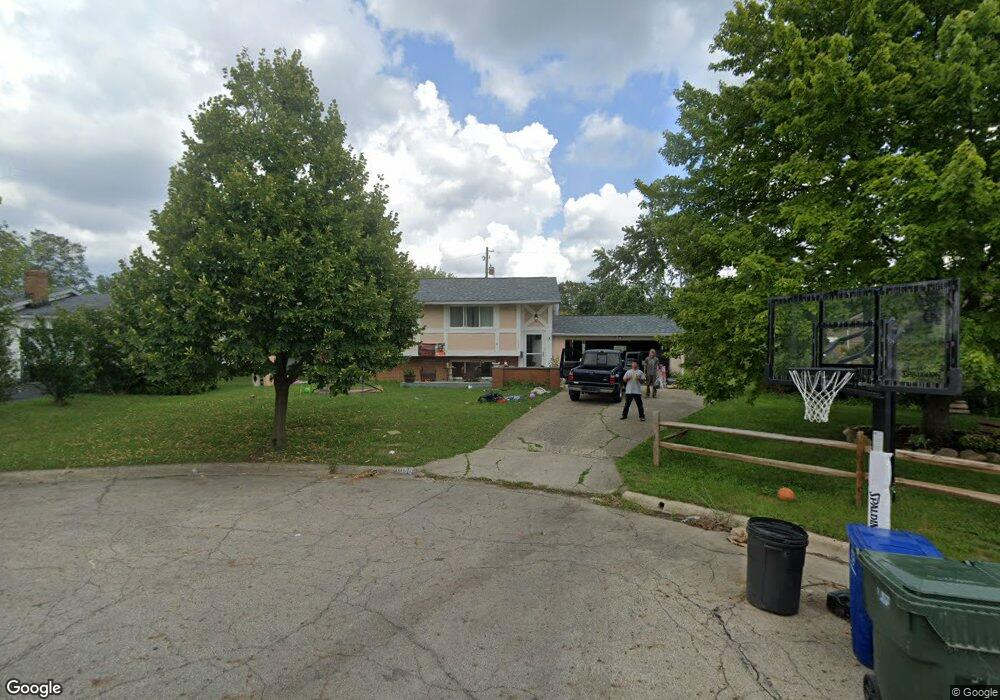 1090 Ardath Ct, Columbus, OH 43228 - photo 1