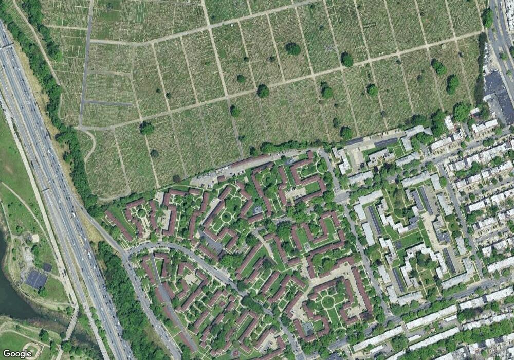 137-17 68th Dr unit A, Flushing, NY 11367 - photo 1