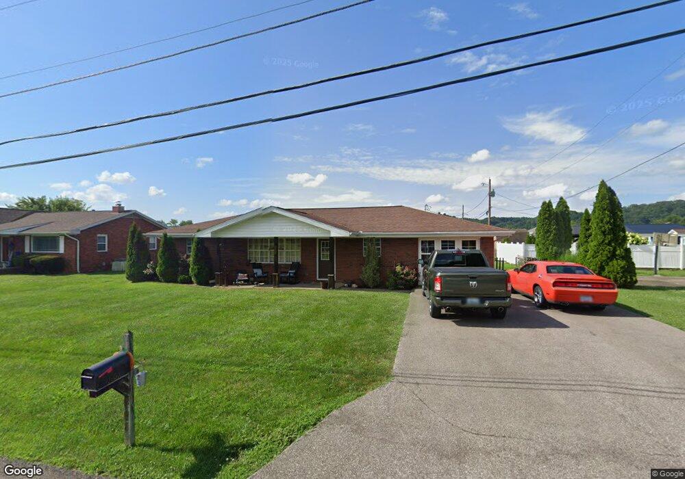 1705 Crimson Dr, Worthington, KY 41183 - photo 1