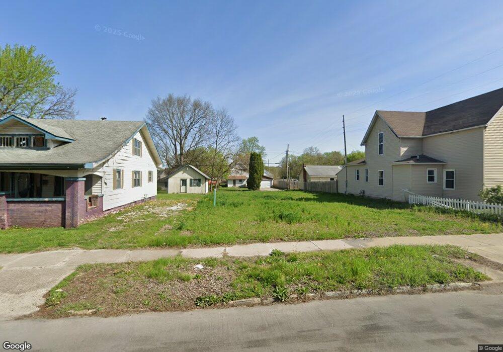 712 W 3rd St, Anderson, IN 46016 - photo 1