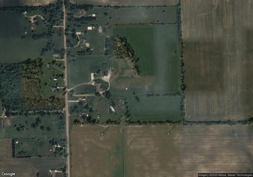 1172 N Mckinley Rd, Flushing, MI 48433 - photo 1