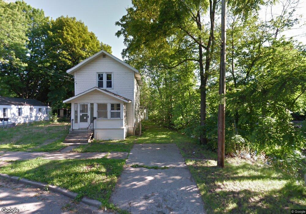 823 Beulah St, Lansing, MI 48910 - photo 1