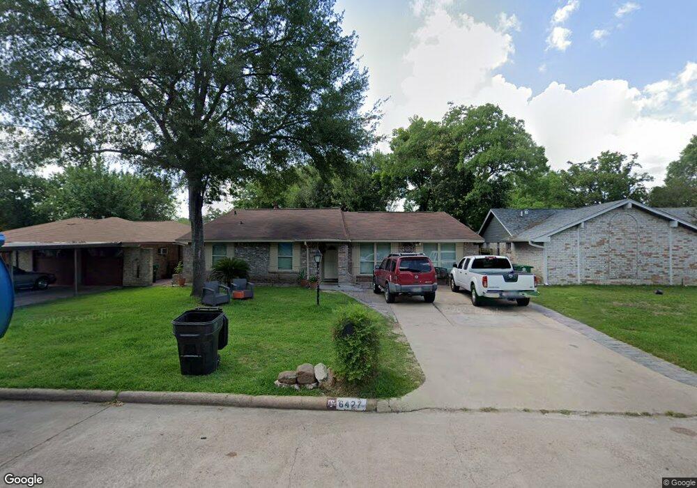 6427 Maple Hill Dr, Houston, TX 77088 - photo 1