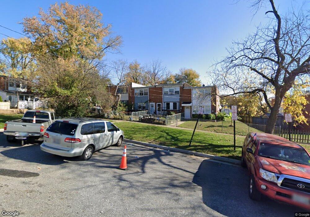 3211 Tartarian Ct, Halethorpe, MD 21227 - photo 1