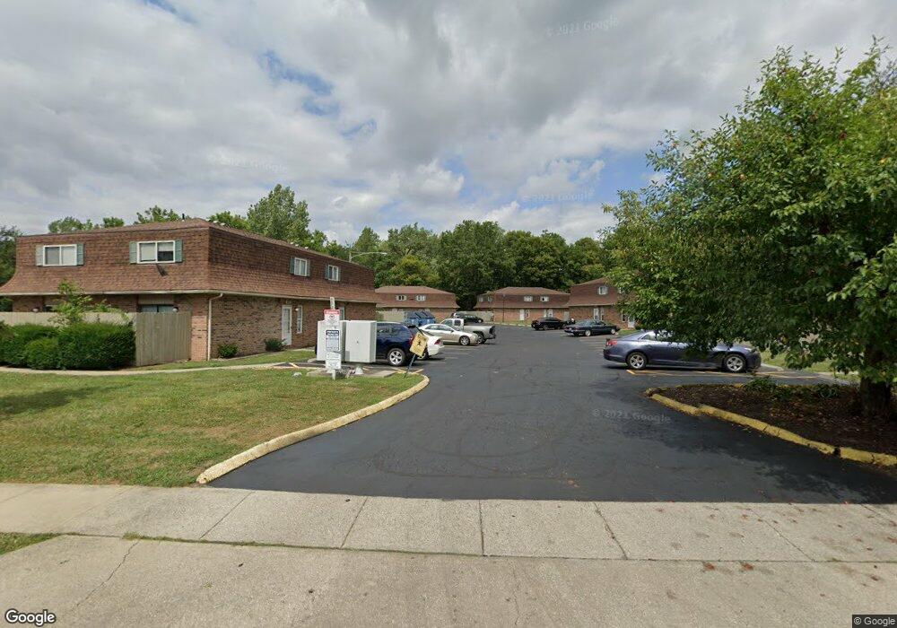 2210 October Ridge Dr unit 56, Columbus, OH 43223 - photo 1