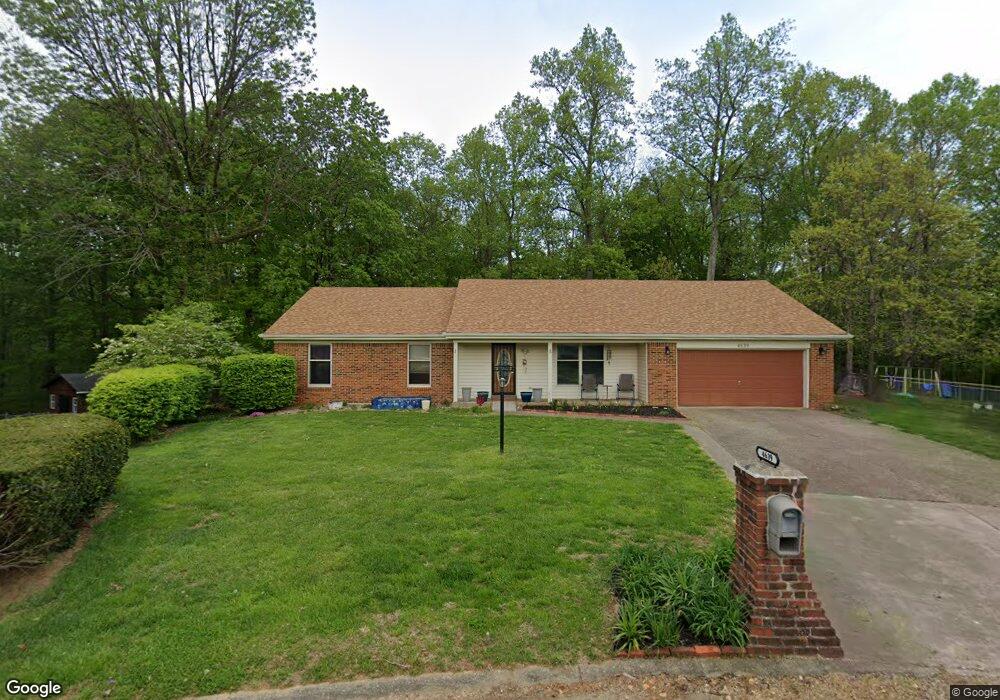 4639 Shadyview Dr, Floyds Knobs, IN 47119 - photo 1