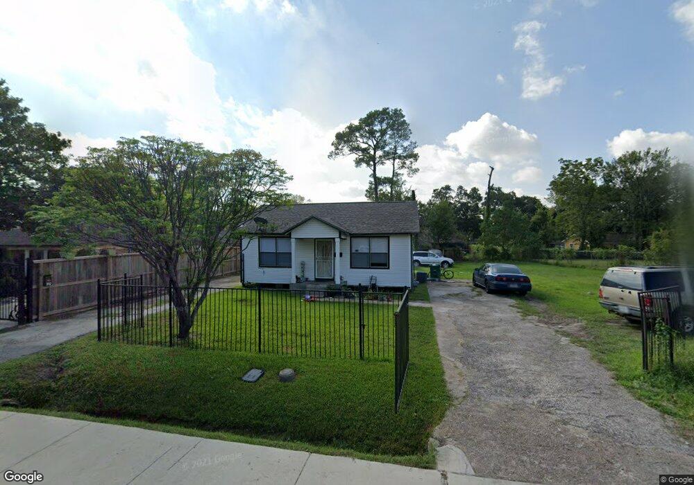 1212 Apache St, Houston, TX 77022 - photo 1